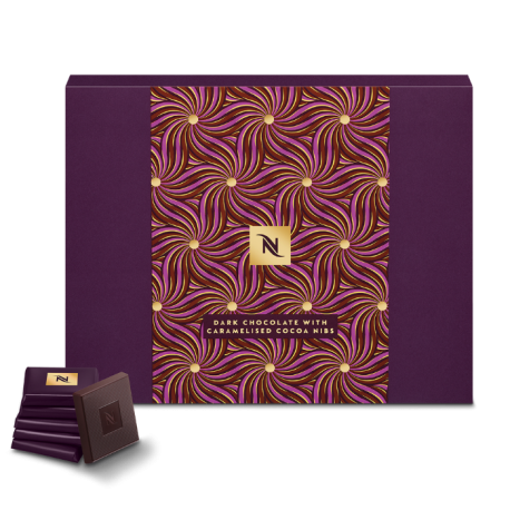 Melnā šokolāde ar kakao graudiņiem