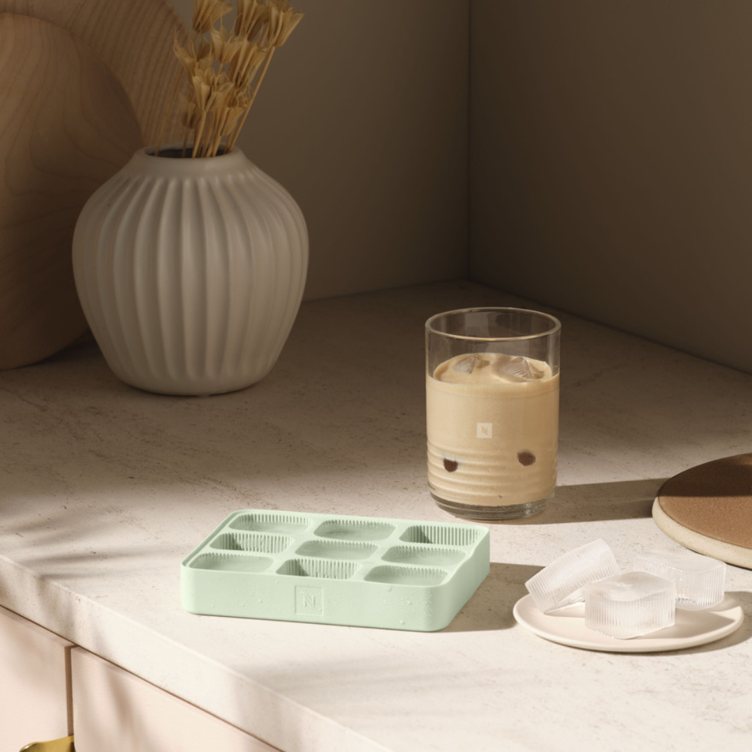 BUY 100 VERTUO COFFEE CAPSULES AND BARISTA ICE CUBE TRAY AQUAMARINE AS A GIFT