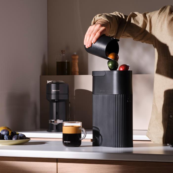 Return the used capsules, and receive a set of 7 Gran Lungo and Mug size capsules as a gift*